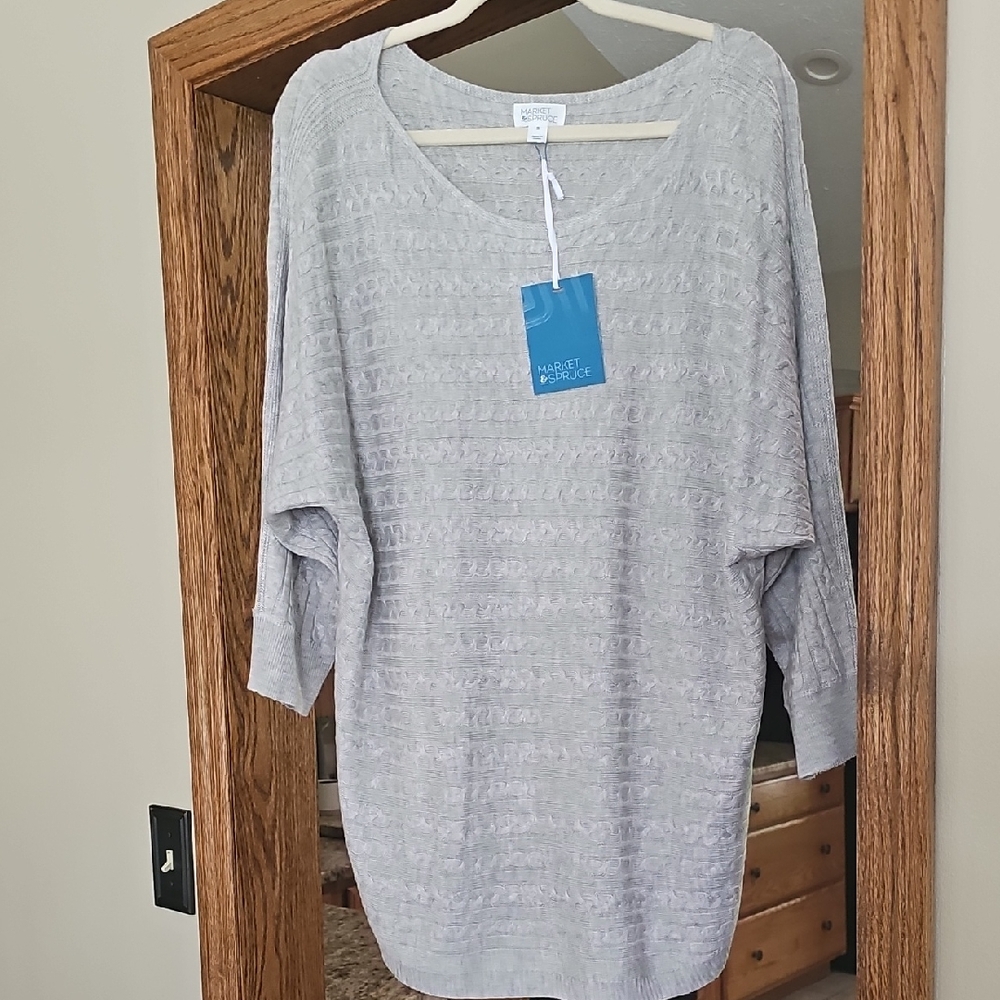 Market & Spruce Light Gray Knit Top